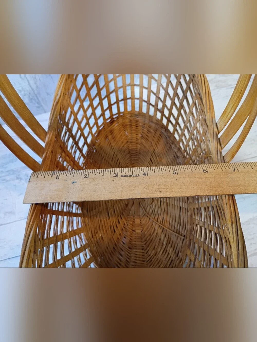 VTG 70s Rustic cottagecore wicker Rattan picnic storage Basket In Warm Haney Bro